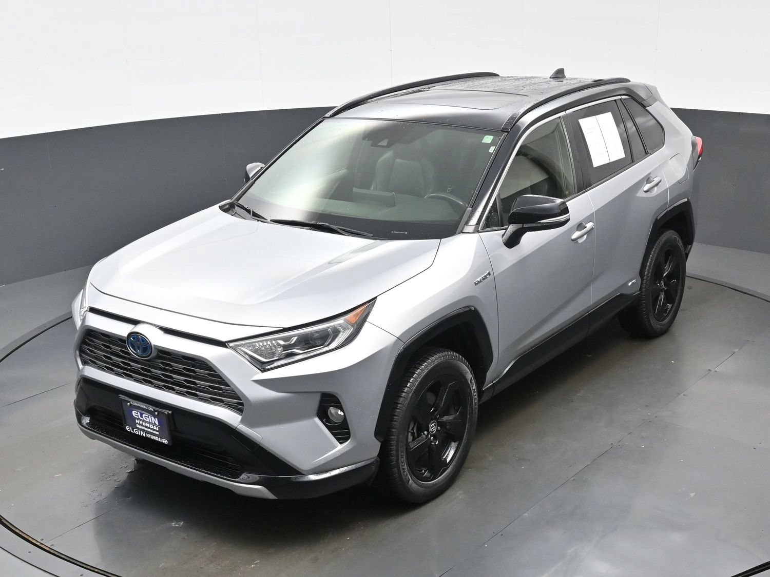 Used 2020 Toyota RAV4 XSE w/ XSE Grade Weather Package AWD/4WD image 34