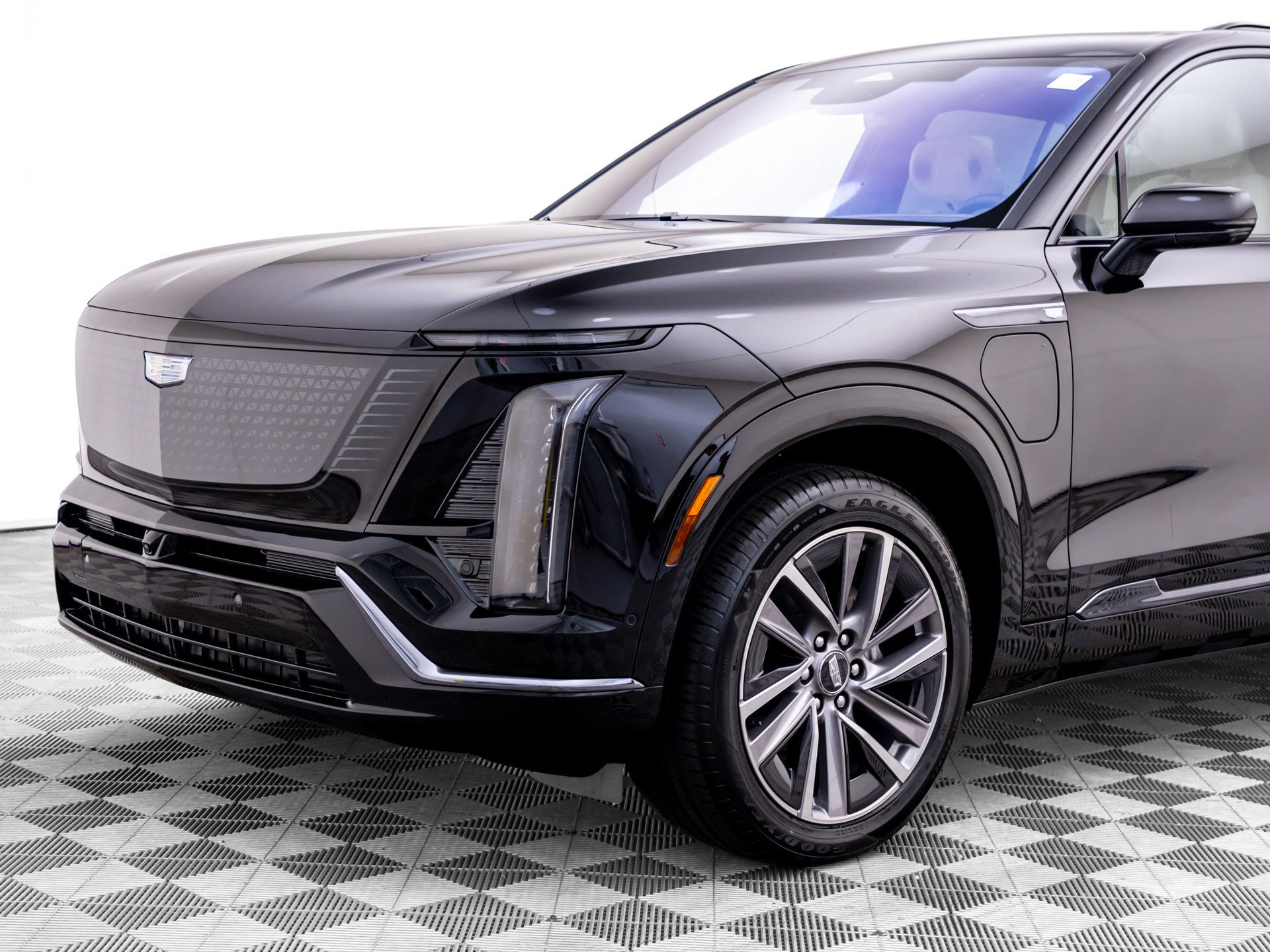 New 2027 Cadillac Vistiq Sport w/ LPO, Floor Liner Package AWD/4WD image 36