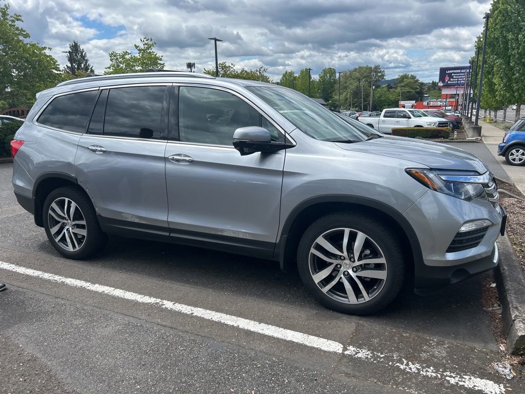 Used 2016 Honda Pilot Touring image 3