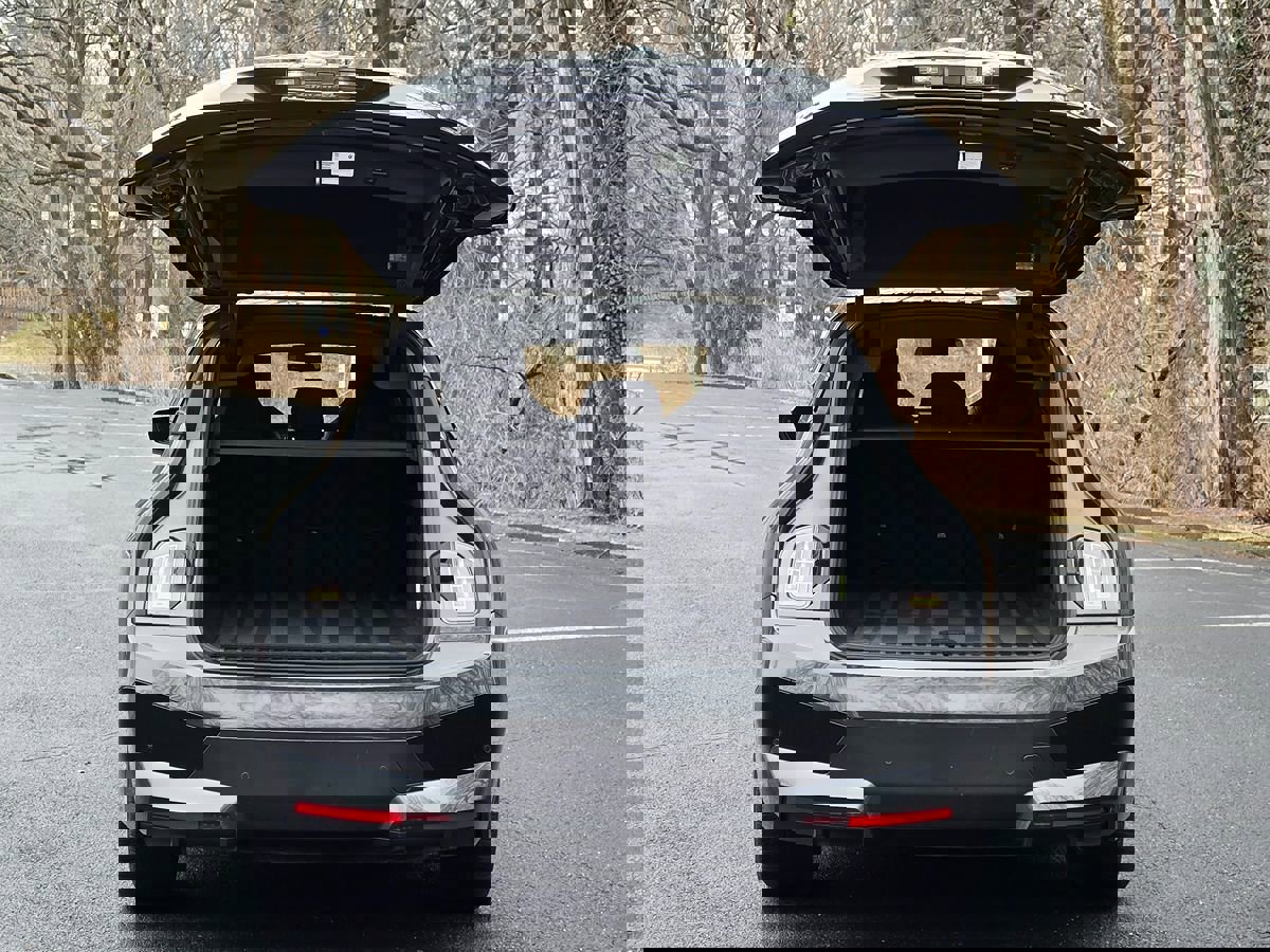 Used 2024 BMW iX xDrive50 w/ Premium Package image 68