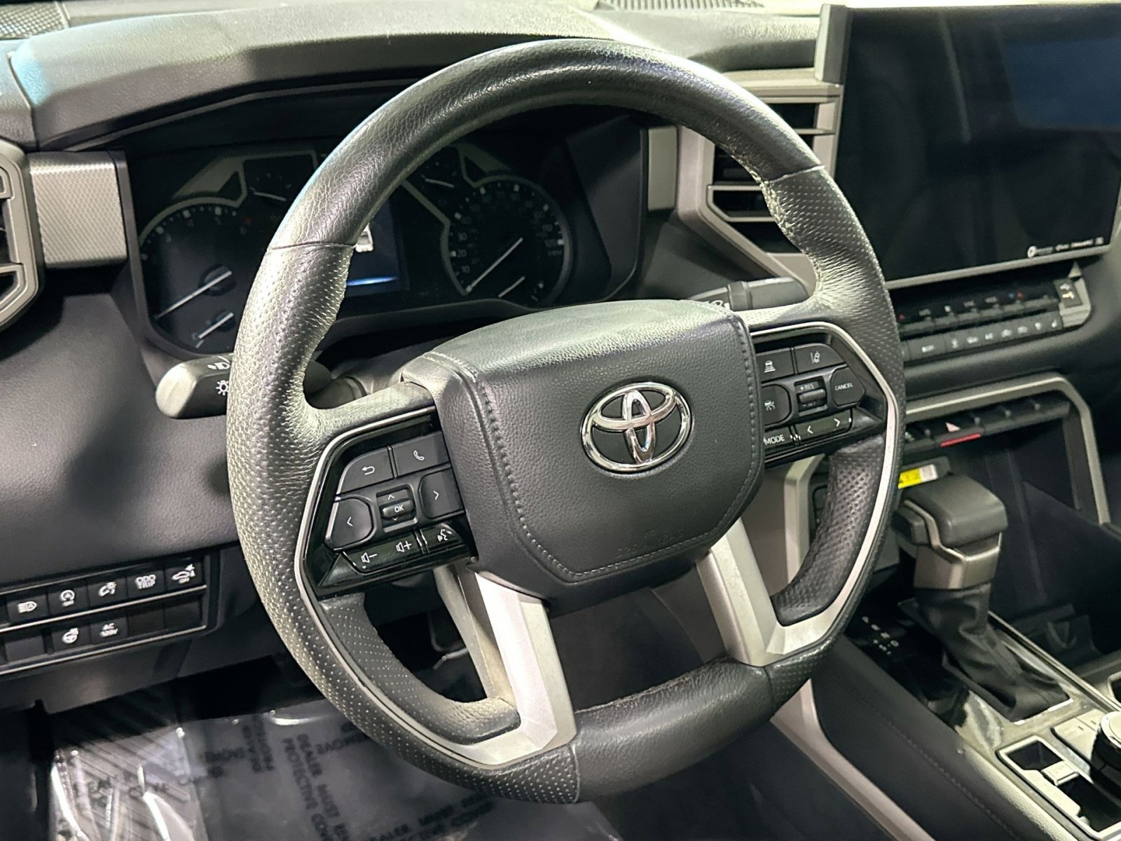 Used 2023 Toyota Tundra Limited image 18