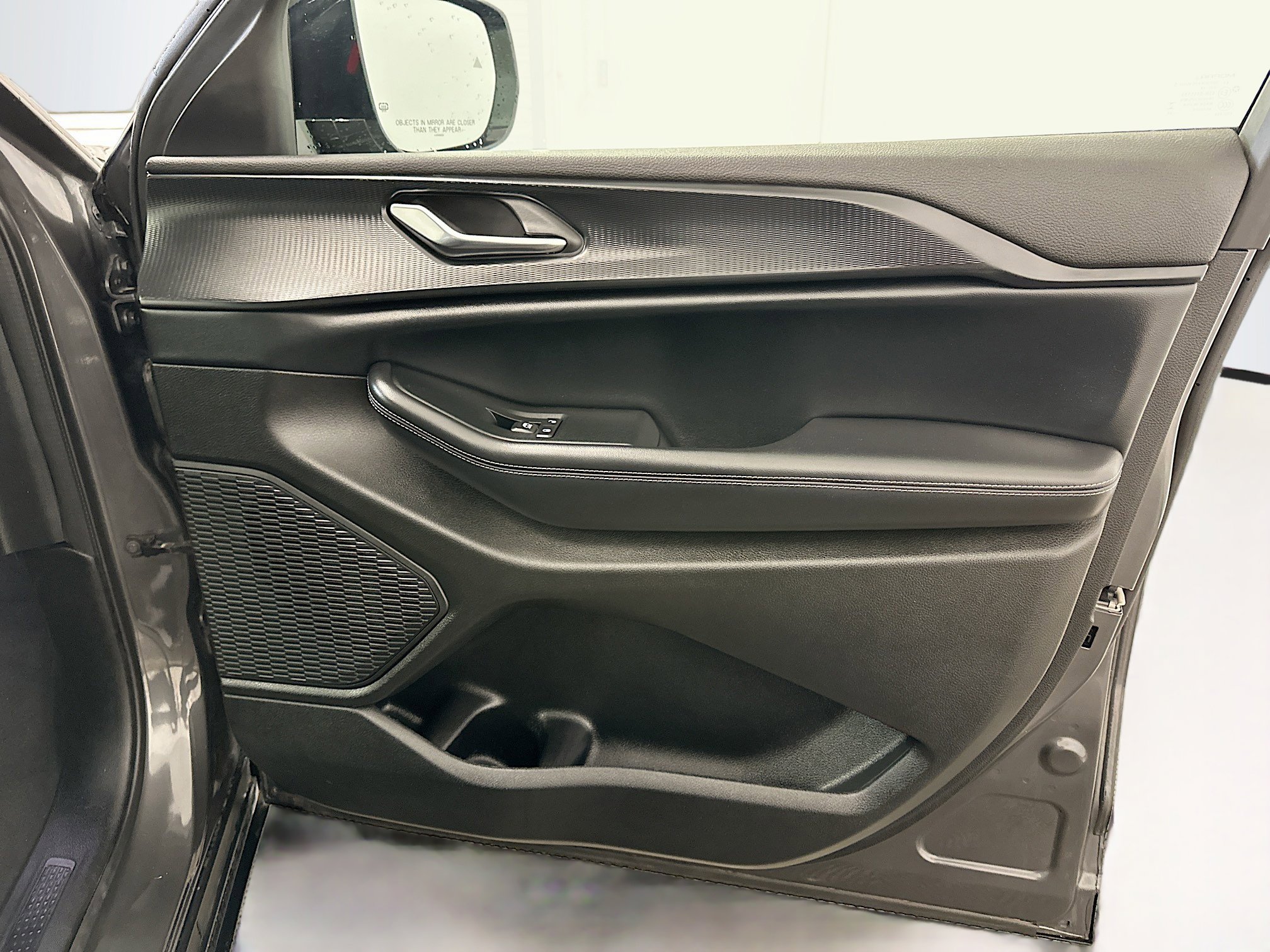 Used 2024 Jeep Grand Cherokee L Laredo image 34