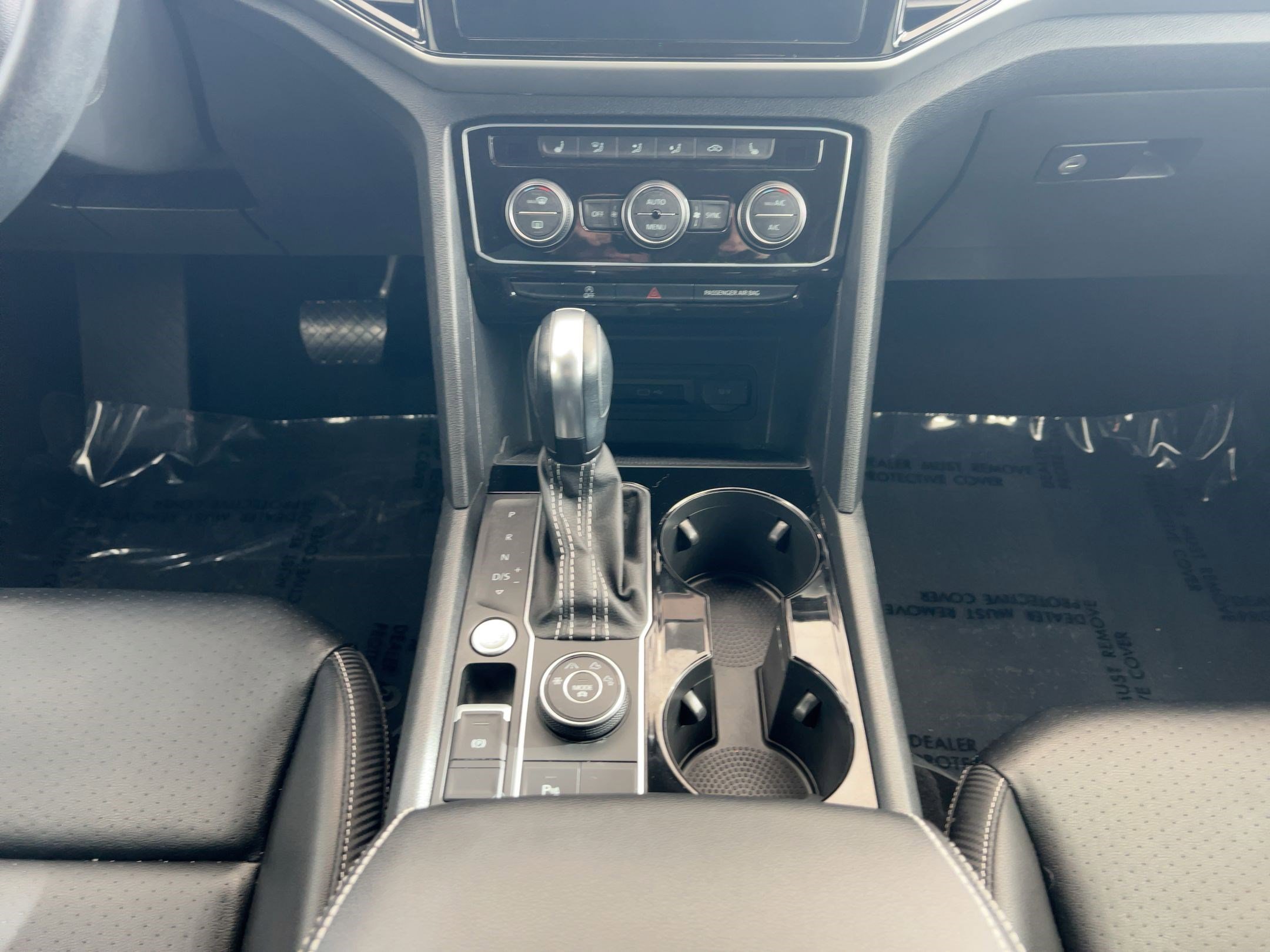 Used 2022 Volkswagen Atlas Cross Sport SEL image 18