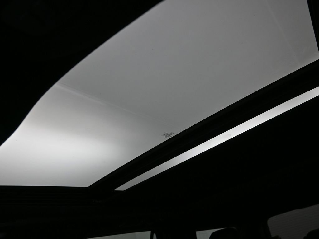 New 2026 Lincoln Navigator L Reserve w/ Jet Appearance Package image 21