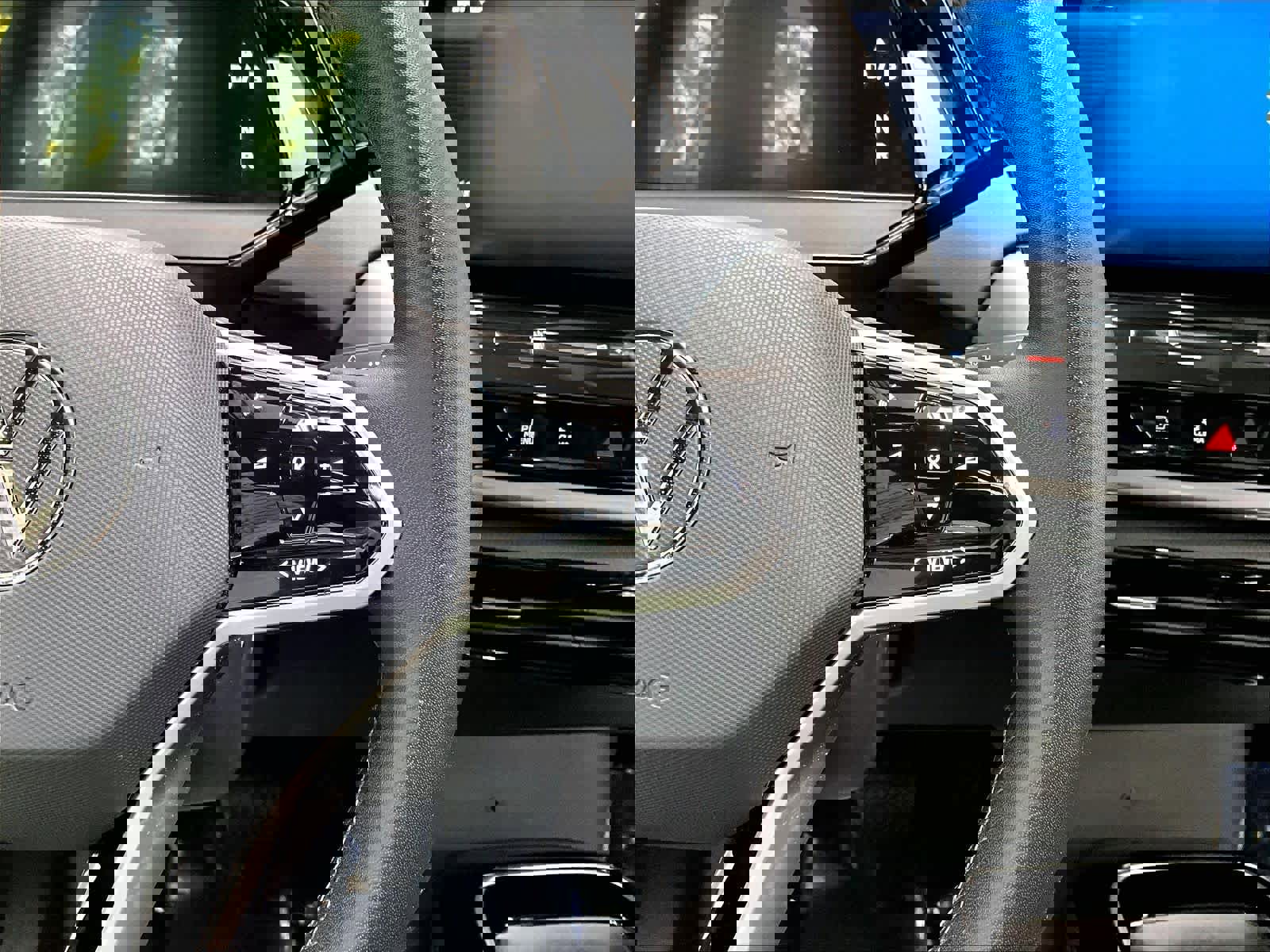 Used 2023 Volkswagen ID.4 Pro S AWD/4WD image 21