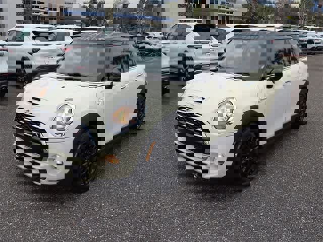 Used 2015 MINI Cooper S image 4