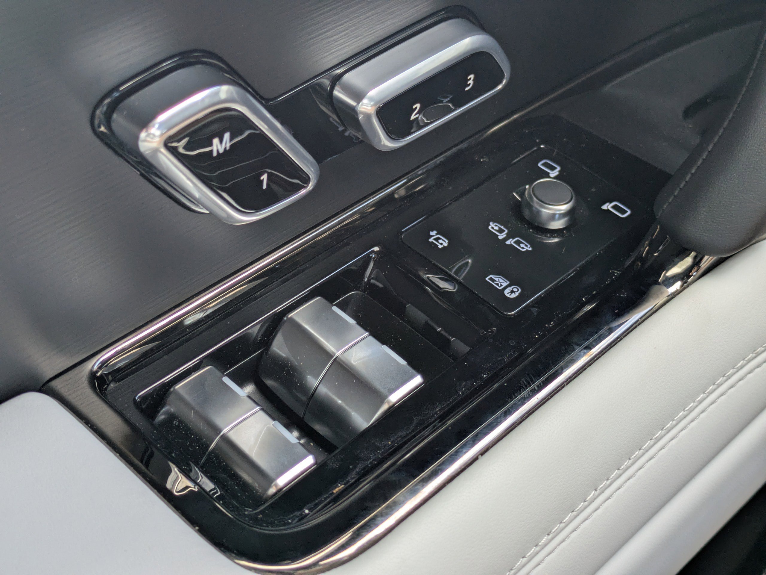 Used 2026 Land Rover Range Rover Sport SE image 26