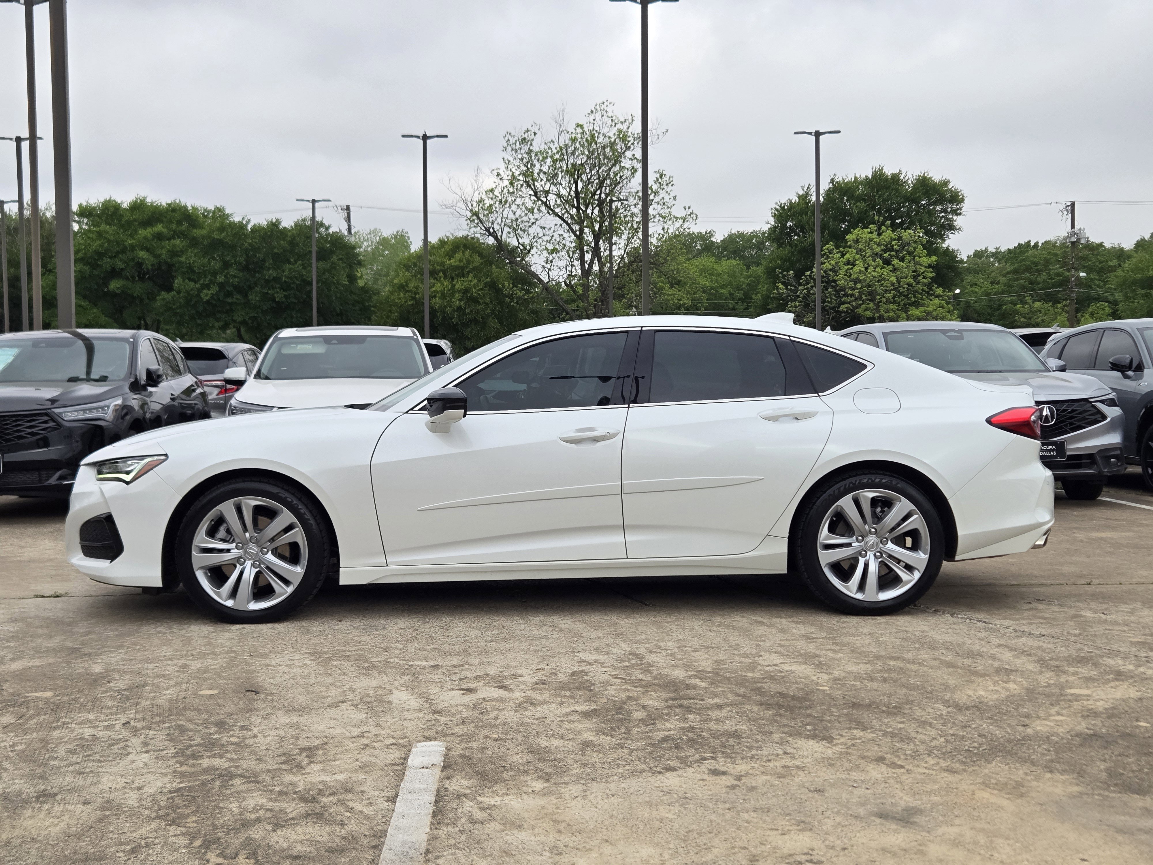 Certified 2023 Acura TLX w/ Technology Package image 5
