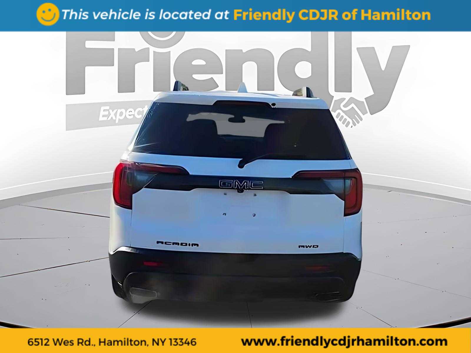 Used 2022 GMC Acadia SLE w/ GMC Pro Grade Package image 4