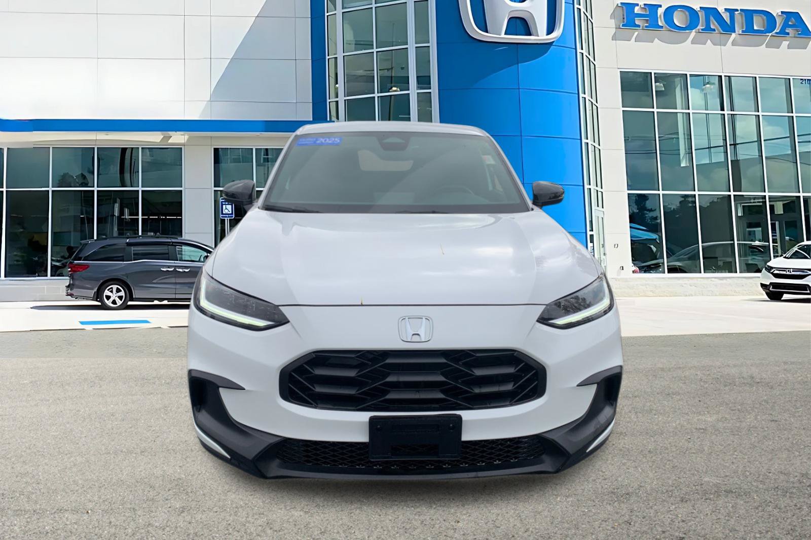 Used 2025 Honda HR-V Sport image 8