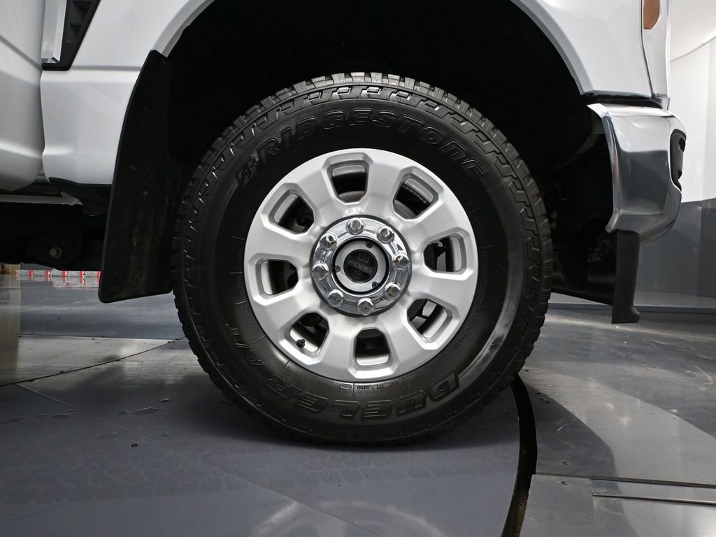 Used 2024 Ford F350 XLT w/ FX4 Off-Road Package image 16
