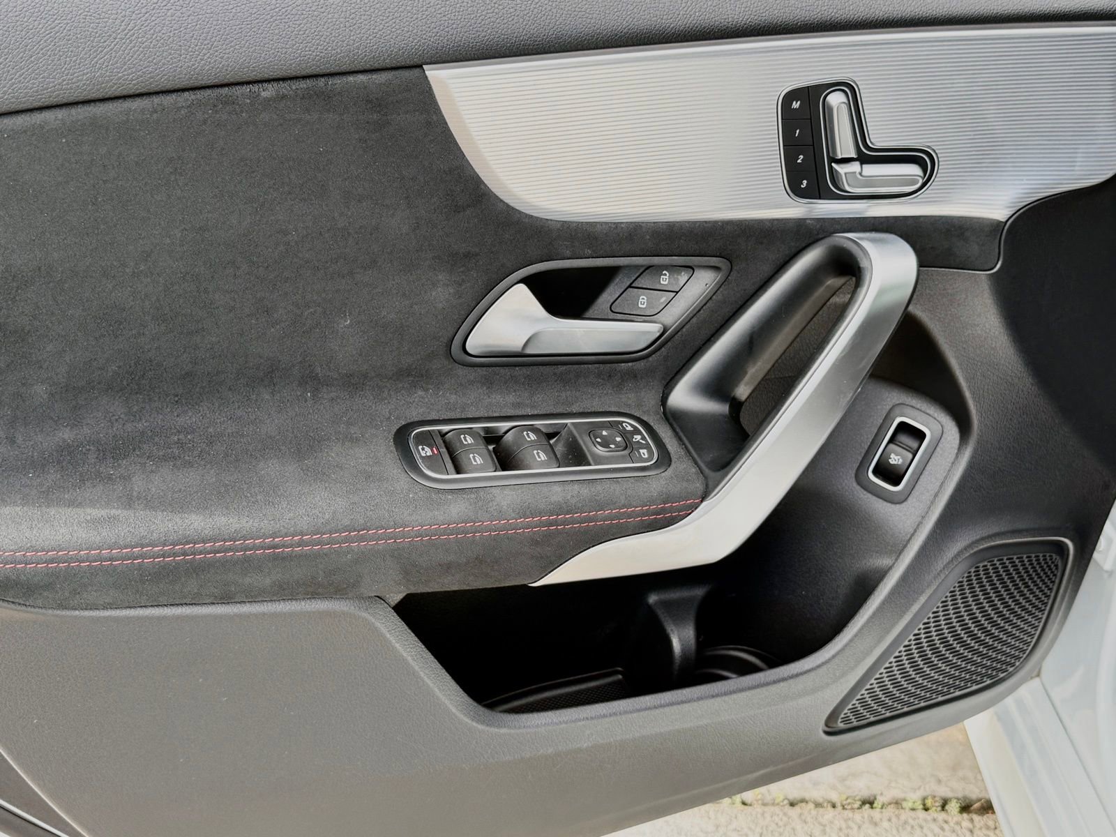 Used 2022 Mercedes-Benz A 220 image 19