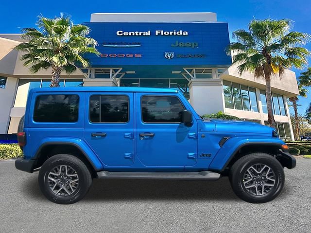 New 2026 Jeep Wrangler Unlimited Sahara AWD/4WD image 4