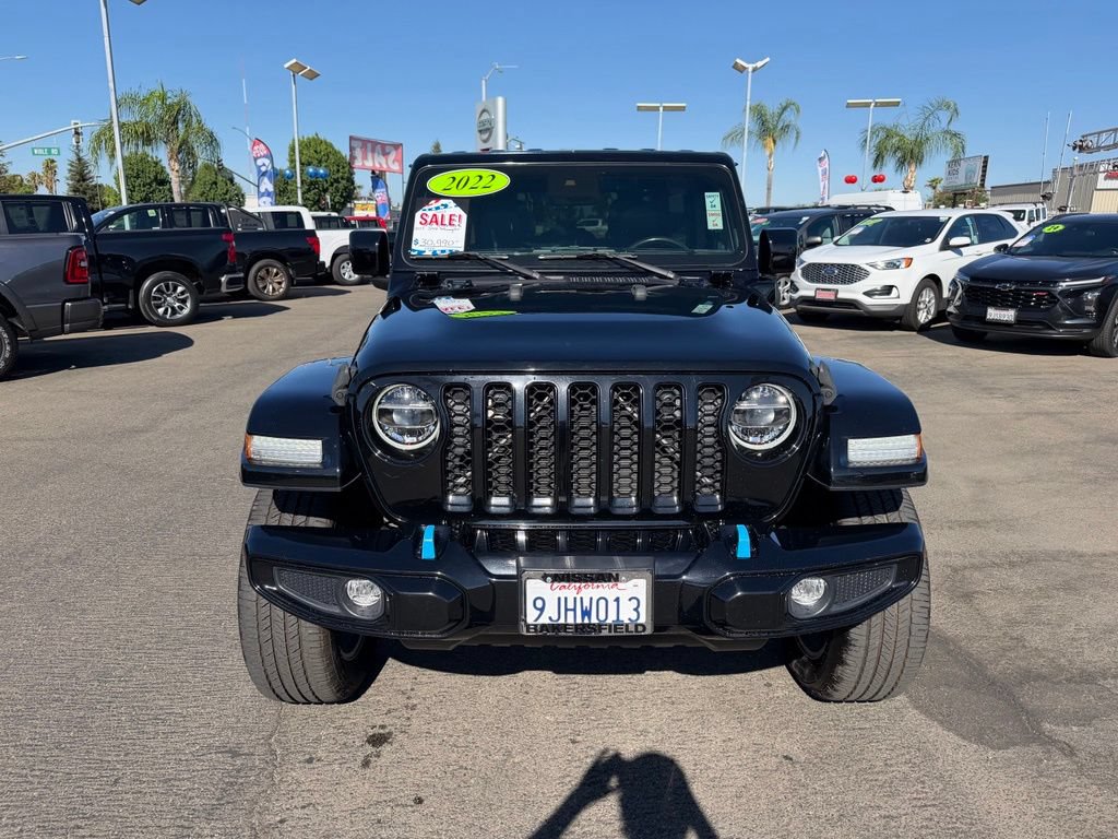 Used 2022 Jeep Wrangler Unlimited Sahara AWD/4WD video 2