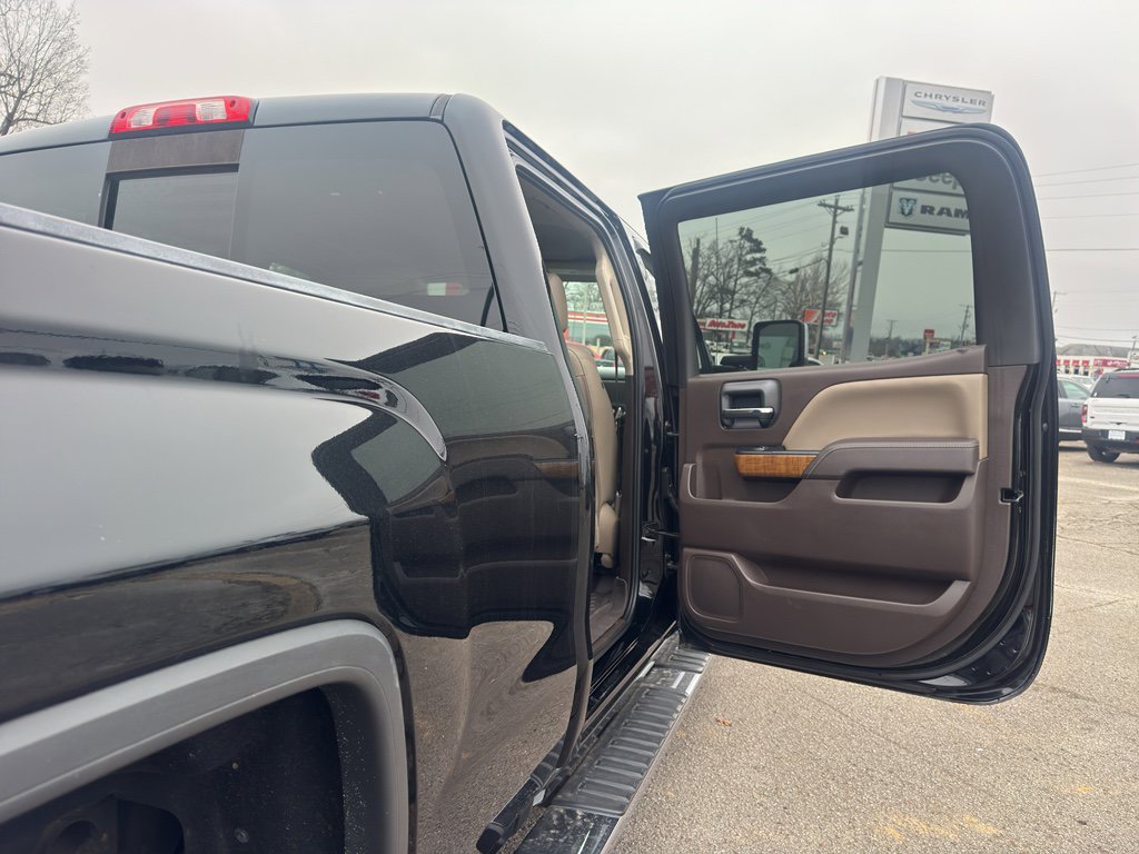 Used 2018 GMC Sierra 1500 SLT w/ SLT Premium Package image 21
