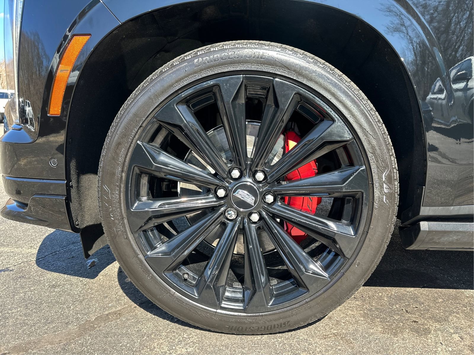 Certified 2025 Cadillac Escalade V w/ LPO, Floor Liner Package AWD/4WD image 25