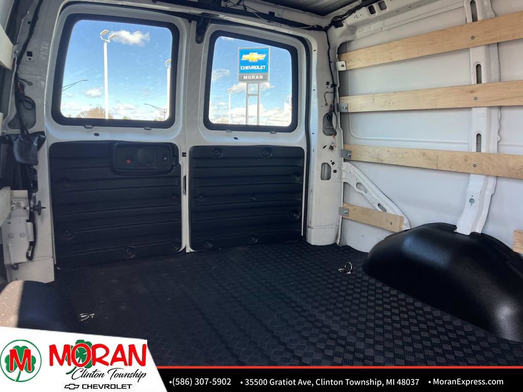 Used 2024 Chevrolet Express 2500 w/ Driver Convenience Package image 13