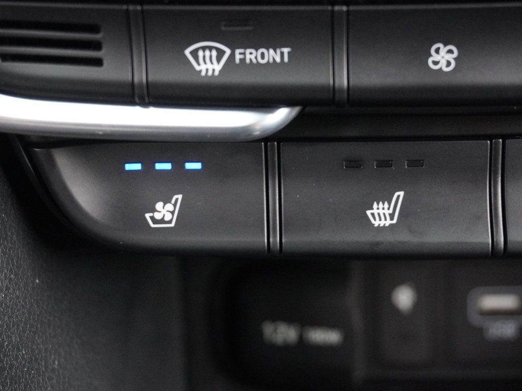 Used 2019 Hyundai Santa Fe Limited w/ Cargo Package image 64