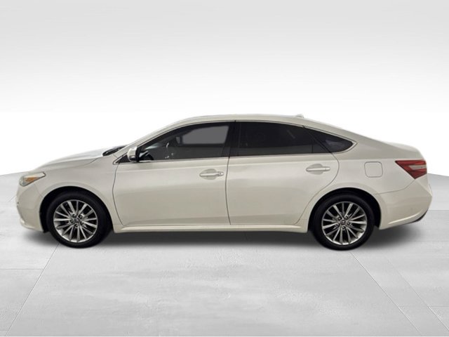 Used 2016 Toyota Avalon Limited w/ Toyota Safety Sense Package FWD image 6