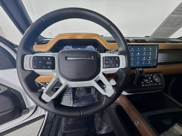 Certified 2024 Land Rover Defender 110 SE AWD/4WD image 12