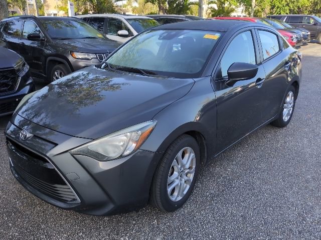 Used 2017 Toyota Yaris iA FWD image 5