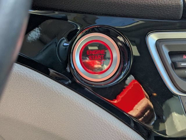 Used 2016 Honda Pilot Elite image 21