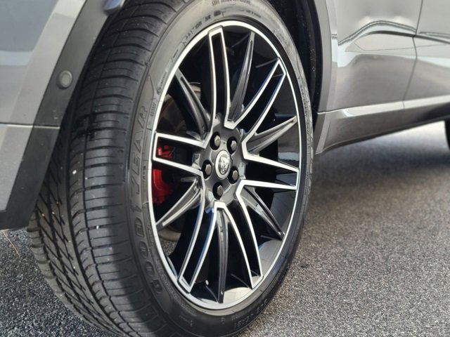 Used 2024 Jaguar E-PACE R-Dynamic SE image 42