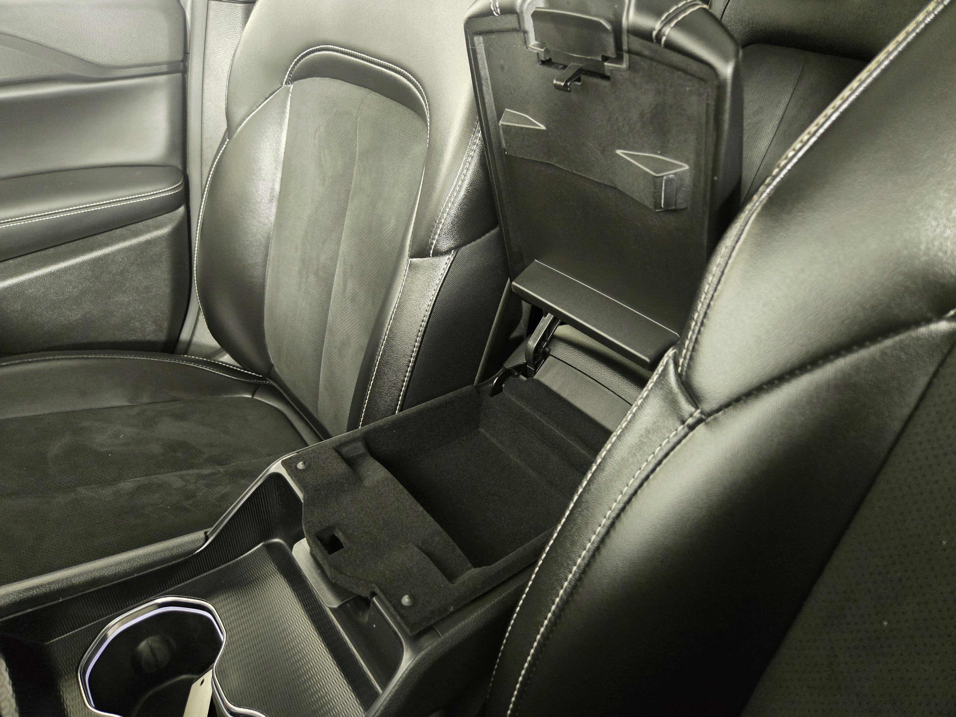 Certified 2024 Jeep Grand Cherokee L Altitude image 30