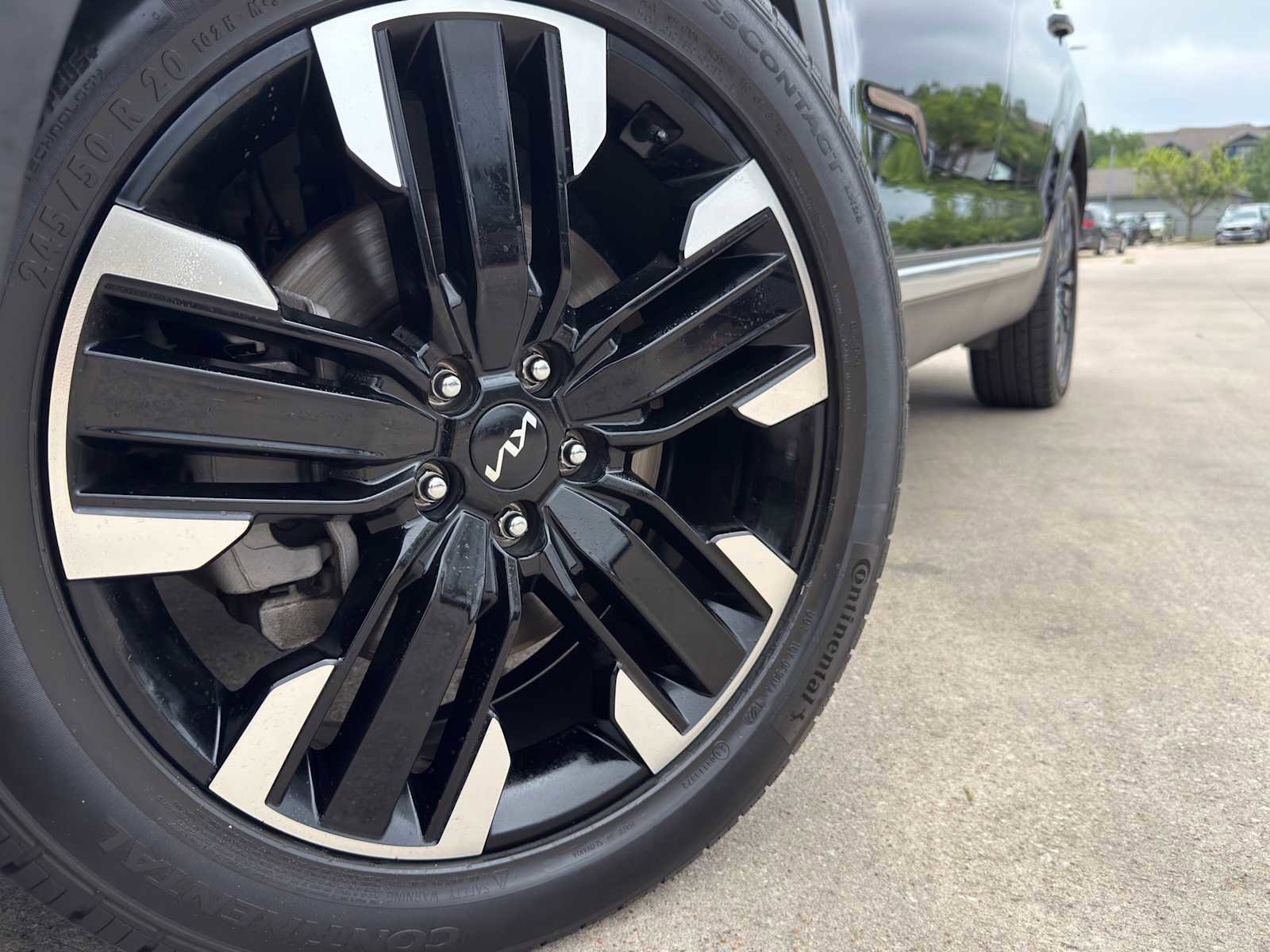 Used 2023 Kia Telluride SX Prestige AWD/4WD image 2