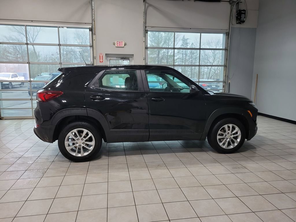 Used 2024 Chevrolet TrailBlazer LS image 12