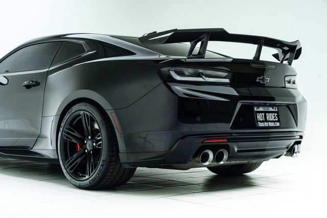 Used 2018 Chevrolet Camaro ZL1 image 19