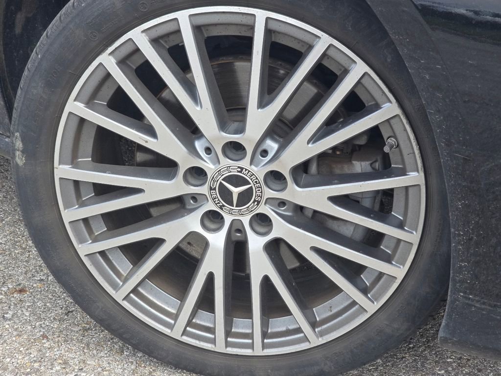 Used 2021 Mercedes-Benz CLA 250 4MATIC image 10