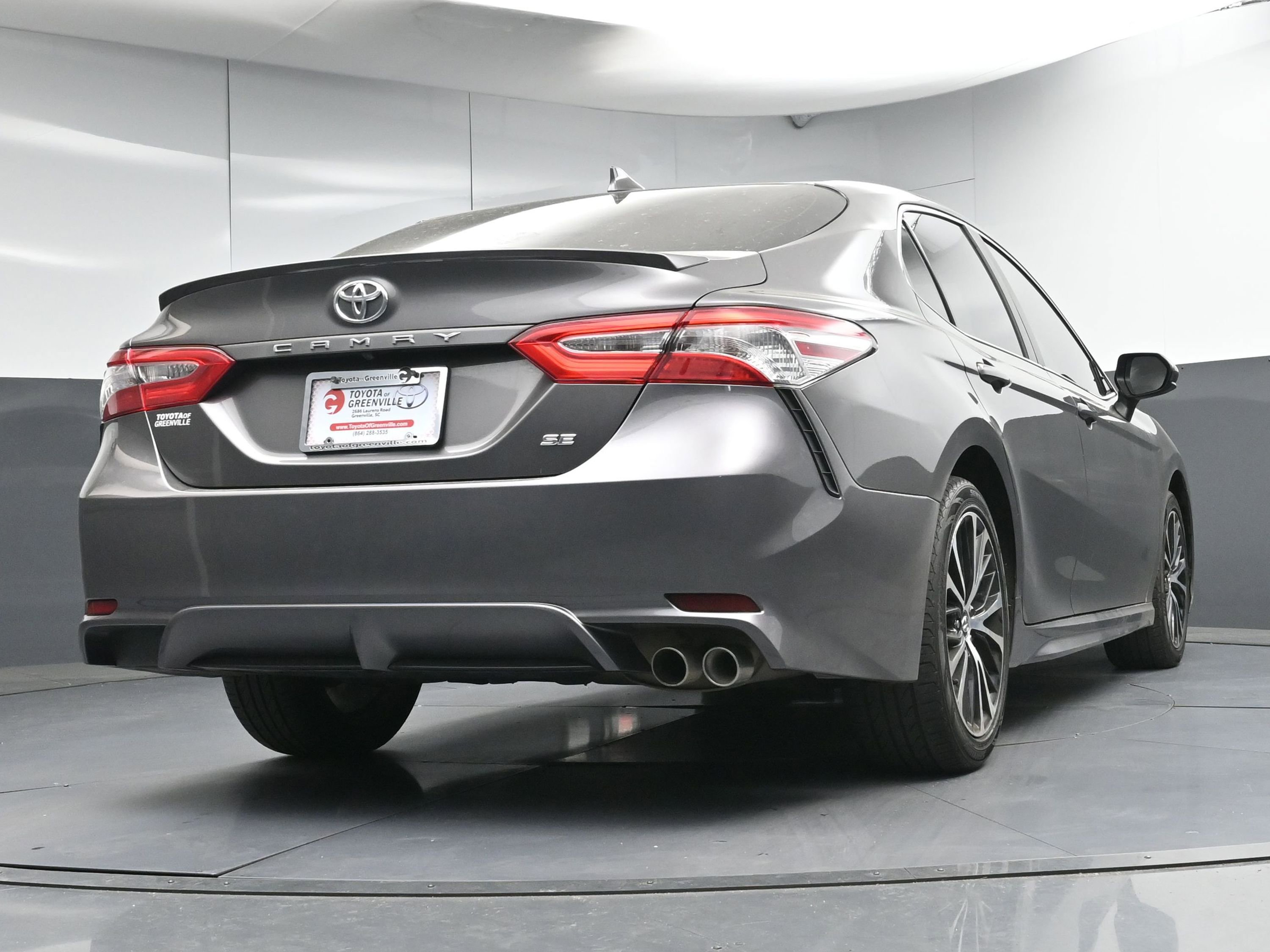 Used 2020 Toyota Camry SE image 25
