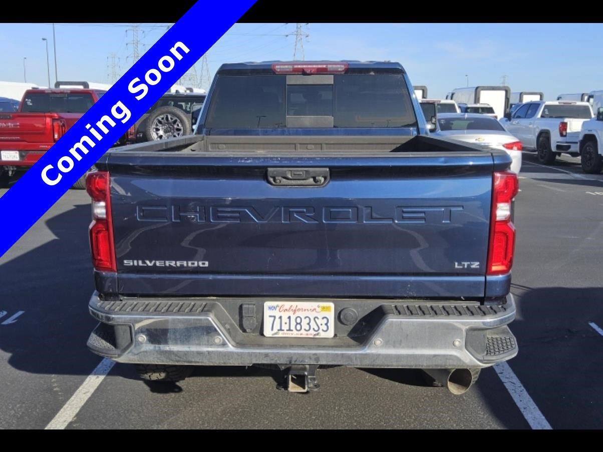 Used 2022 Chevrolet Silverado 2500 LTZ w/ LTZ Plus Package AWD/4WD image 6
