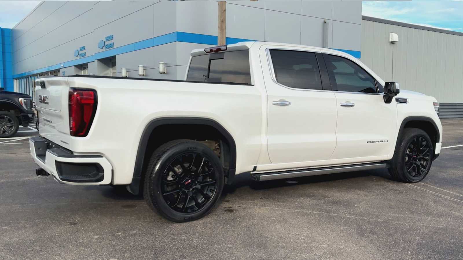 Certified 2024 GMC Sierra 1500 Denali w/ Denali Reserve Package image 2