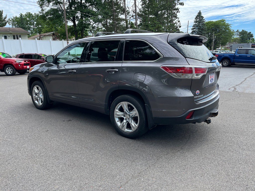 Used 2015 Toyota Highlander Limited image 4