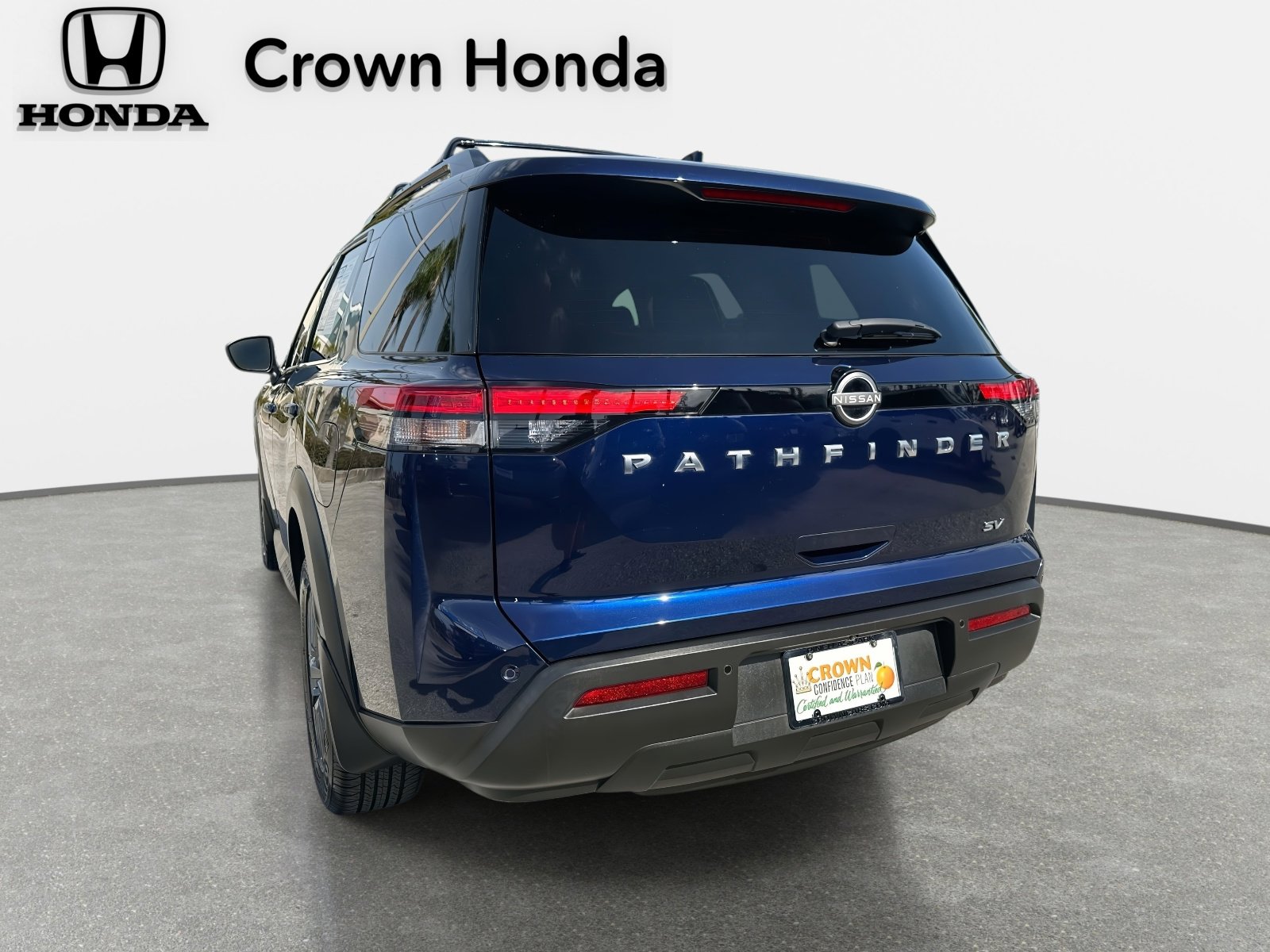 Used 2022 Nissan Pathfinder SV image 9