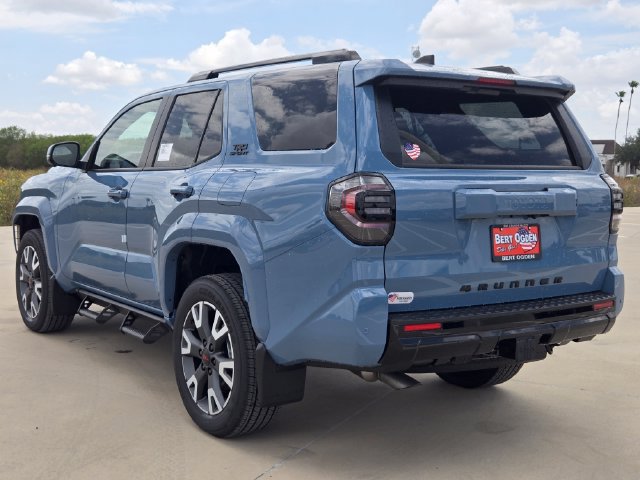 Used 2026 Toyota 4Runner TRD Sport Premium AWD/4WD image 4