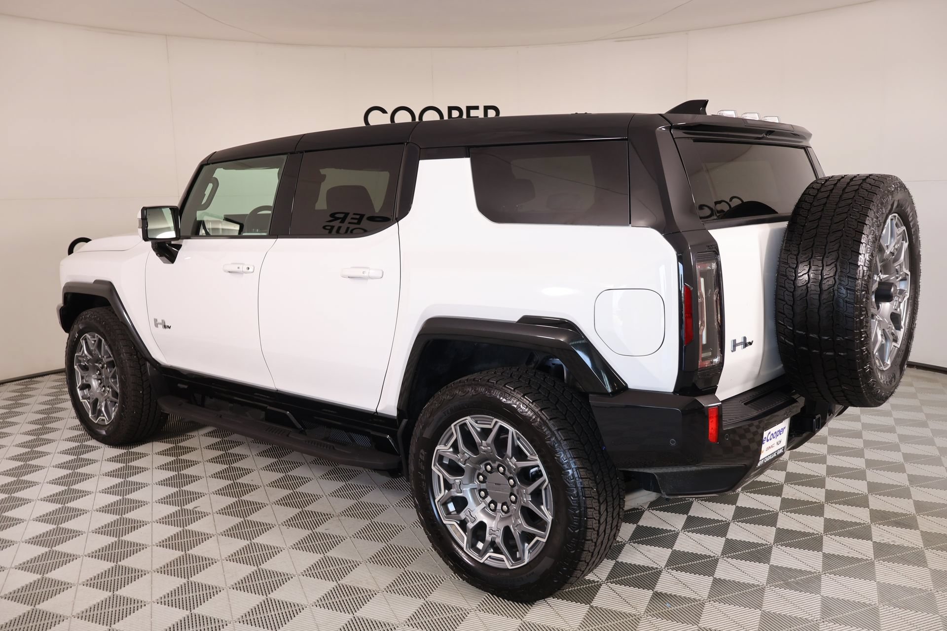 Used 2025 GMC Hummer EV 3X AWD/4WD image 23