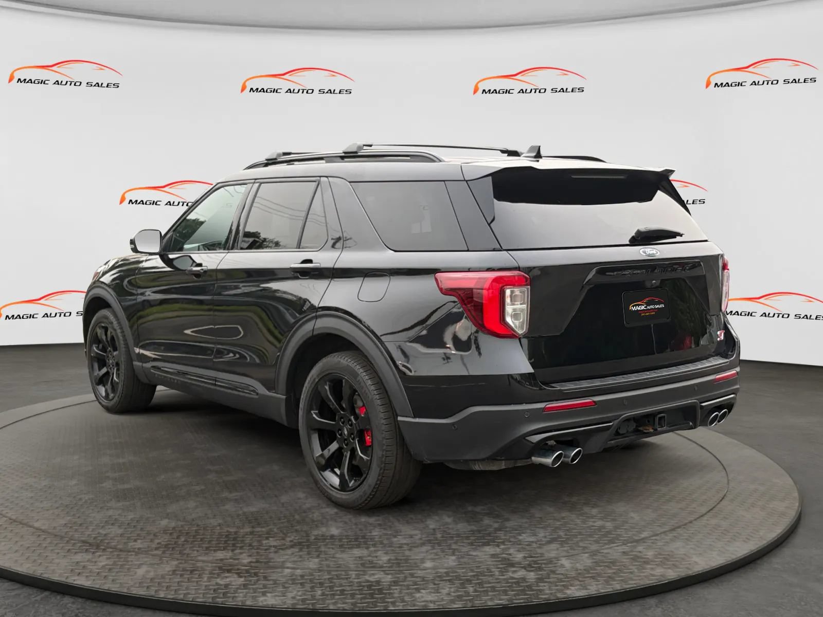 Used 2020 Ford Explorer ST w/ ST Street Pack AWD/4WD image 8