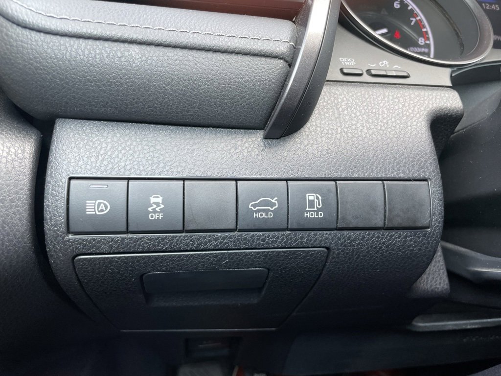 Used 2023 Toyota Camry SE image 40