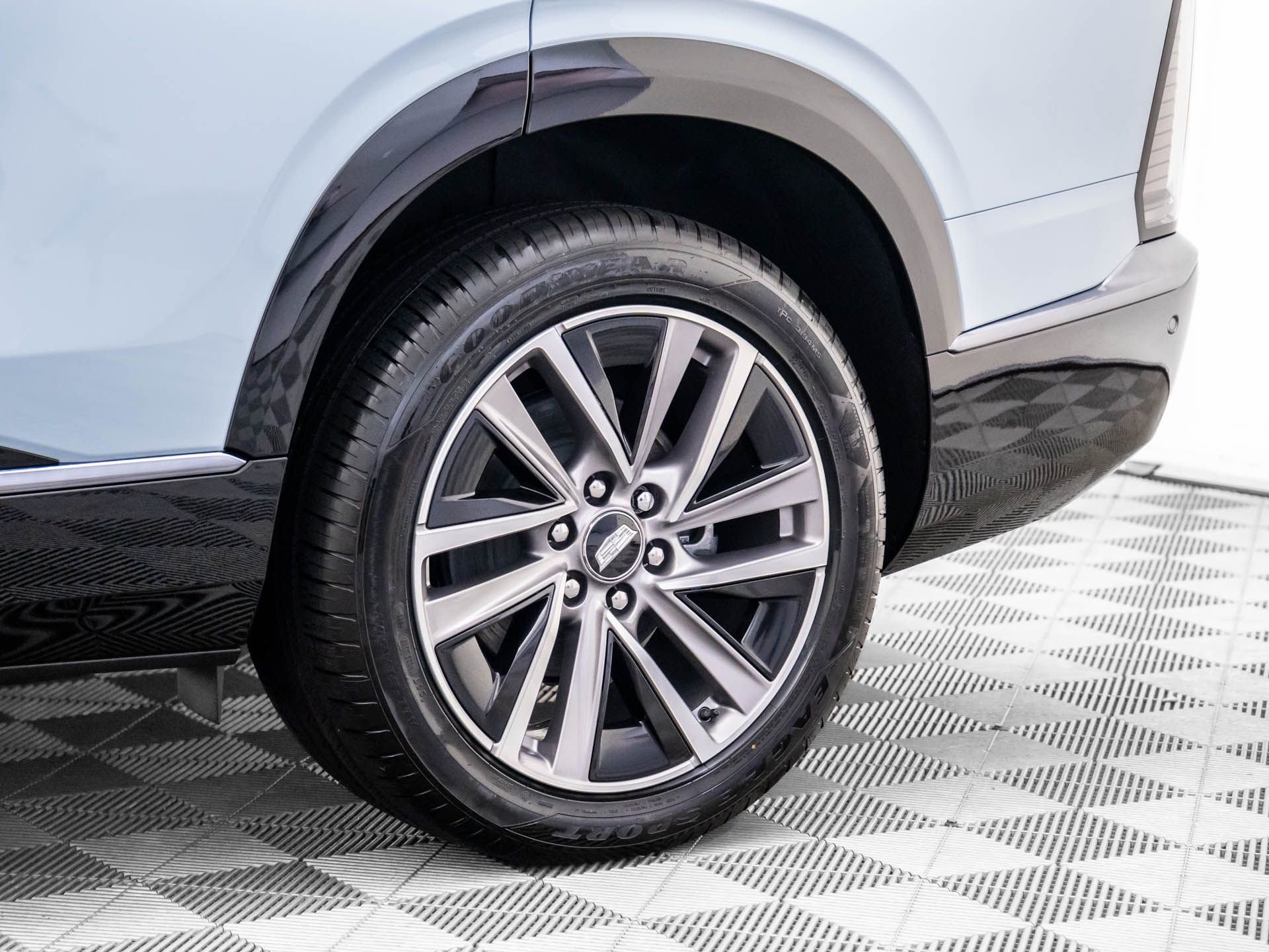 New 2026 Cadillac Vistiq Sport w/ LPO, Floor Liner Package image 31