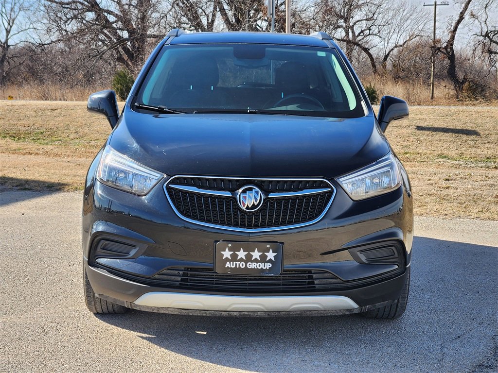 Used 2021 Buick Encore Preferred image 2