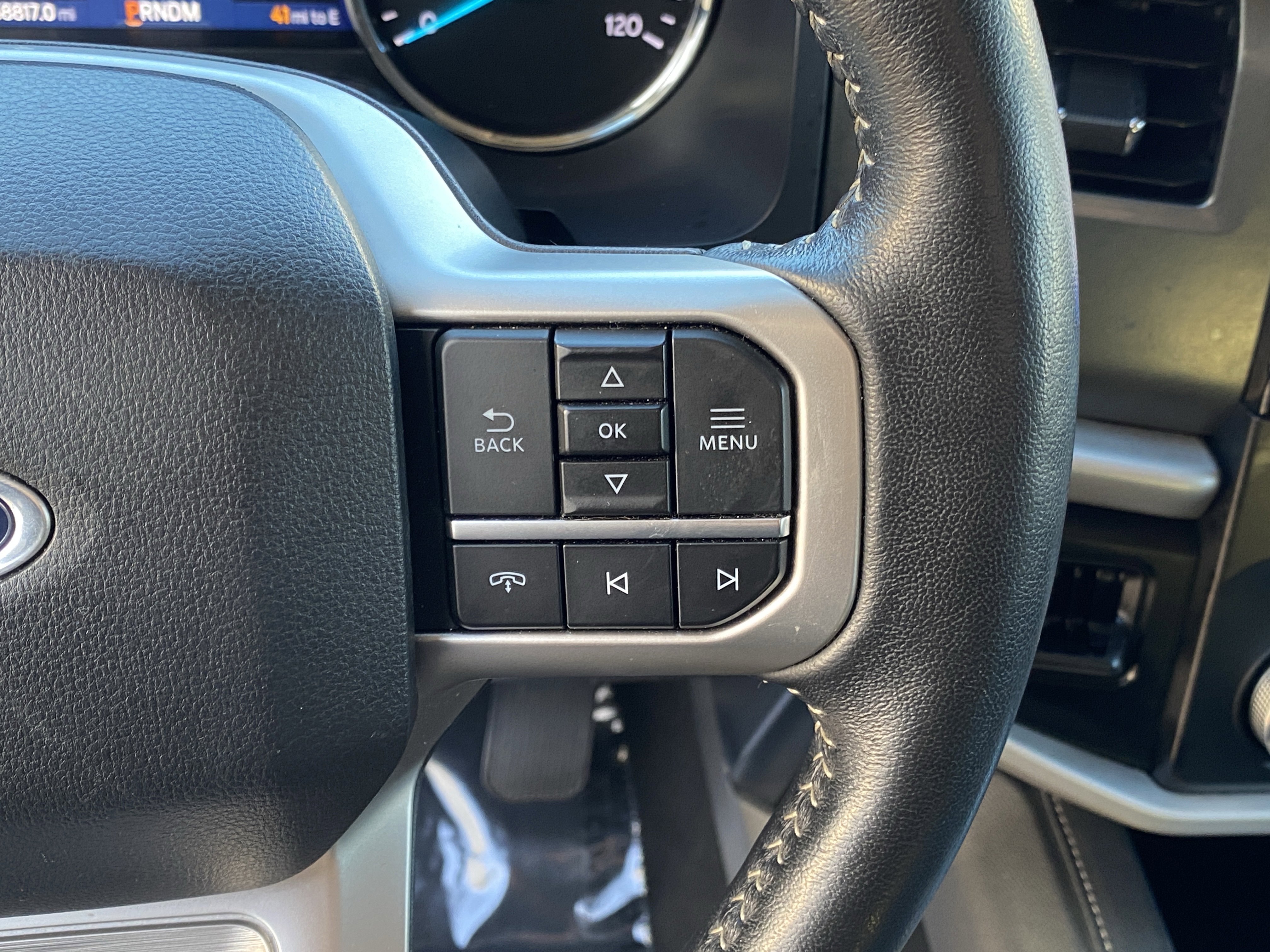 Used 2024 Ford Expedition XLT image 28