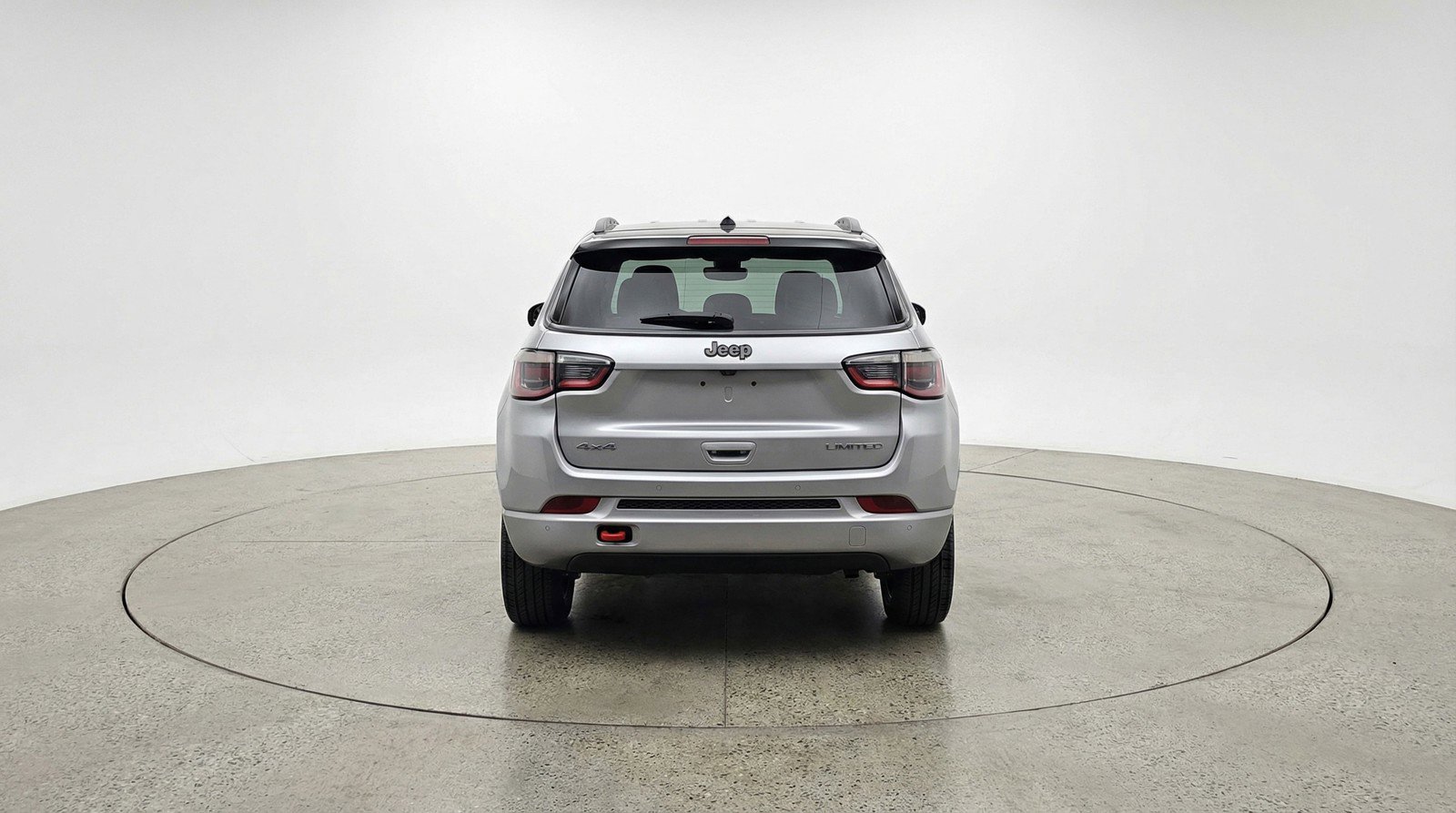 Used 2025 Jeep Compass Trailhawk image 7