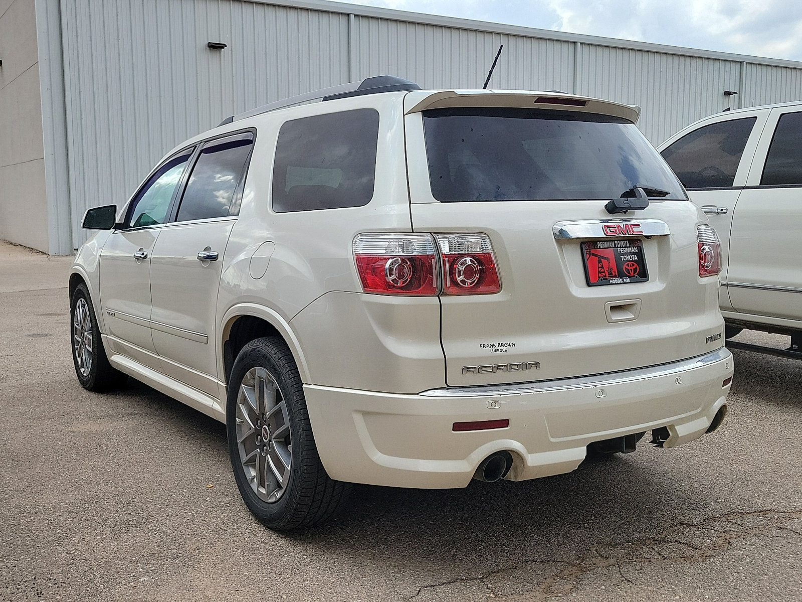 Used 2012 GMC Acadia Denali AWD/4WD image 2