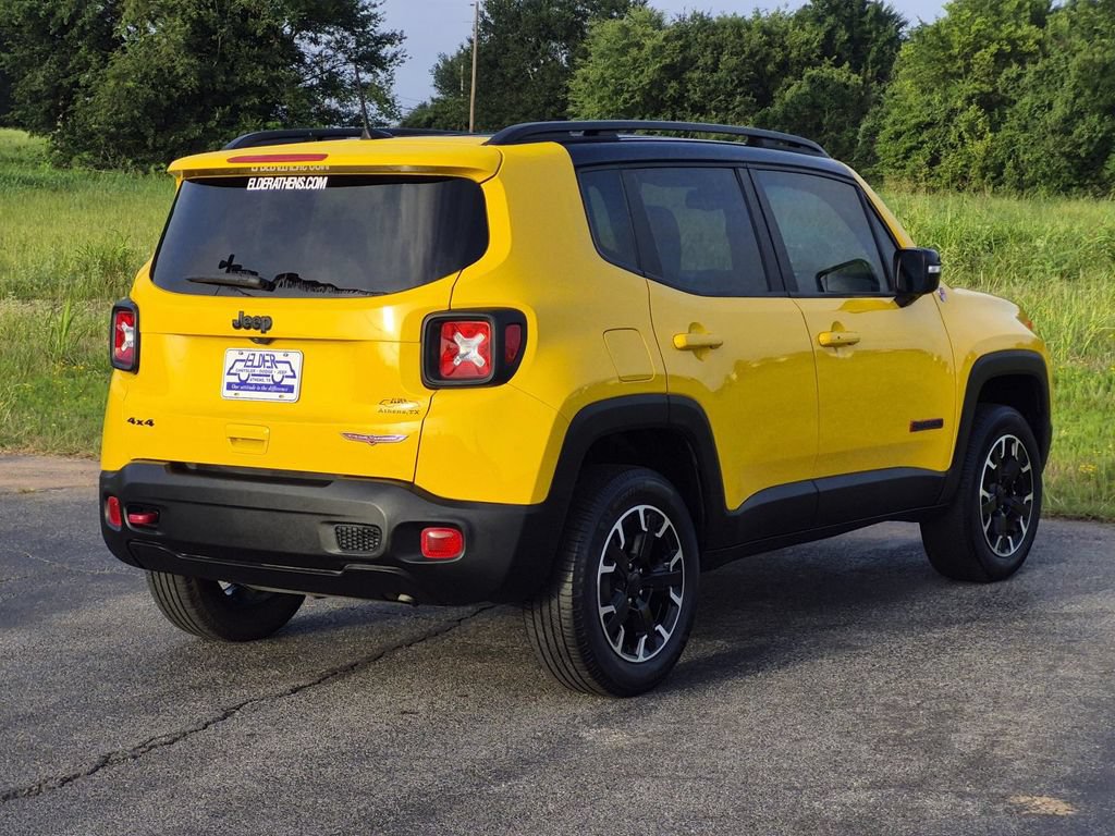 Used 2023 Jeep Renegade Trailhawk AWD/4WD image 6