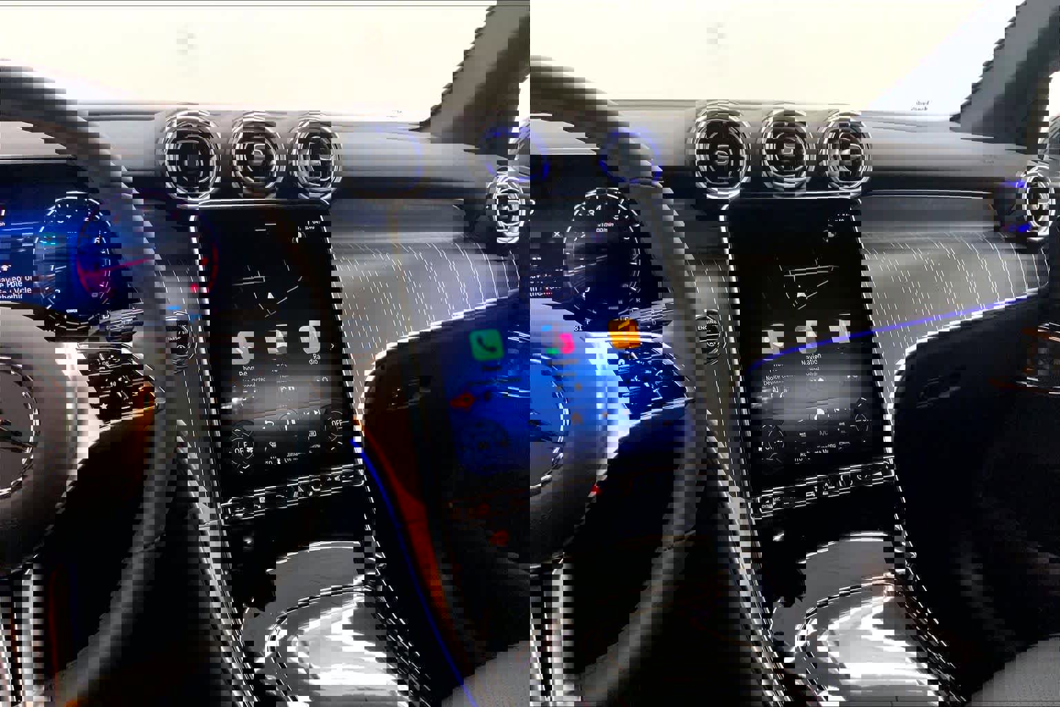 Used 2026 Mercedes-Benz GLC 300 image 26