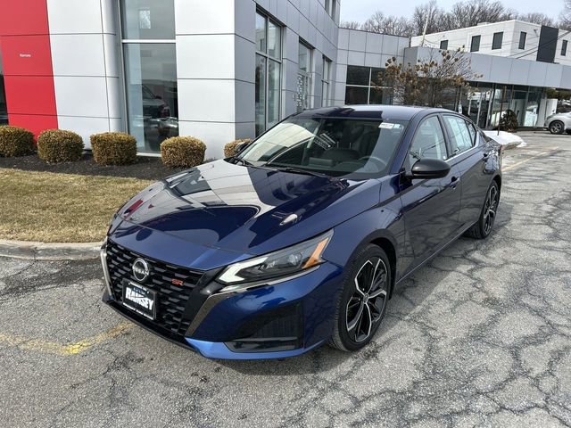 Used 2023 Nissan Altima 2.5 SR image 4