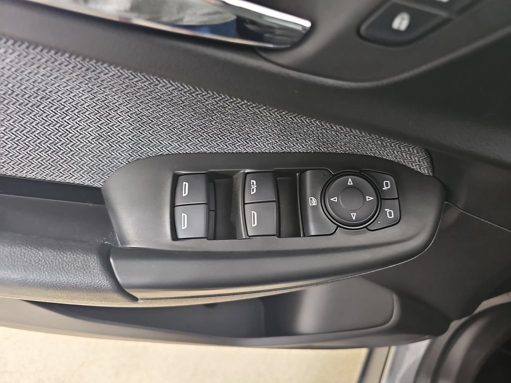 Certified 2021 Chevrolet TrailBlazer LT w/ Convenience Package FWD image 32